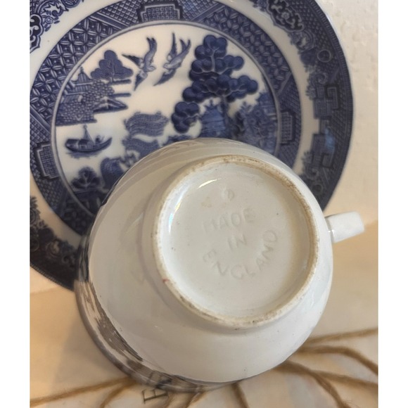 Made in England Blue Willow Cup Johnson Brothers England 1883 Saucer 5 3/4" Set - Picture 5 of 9